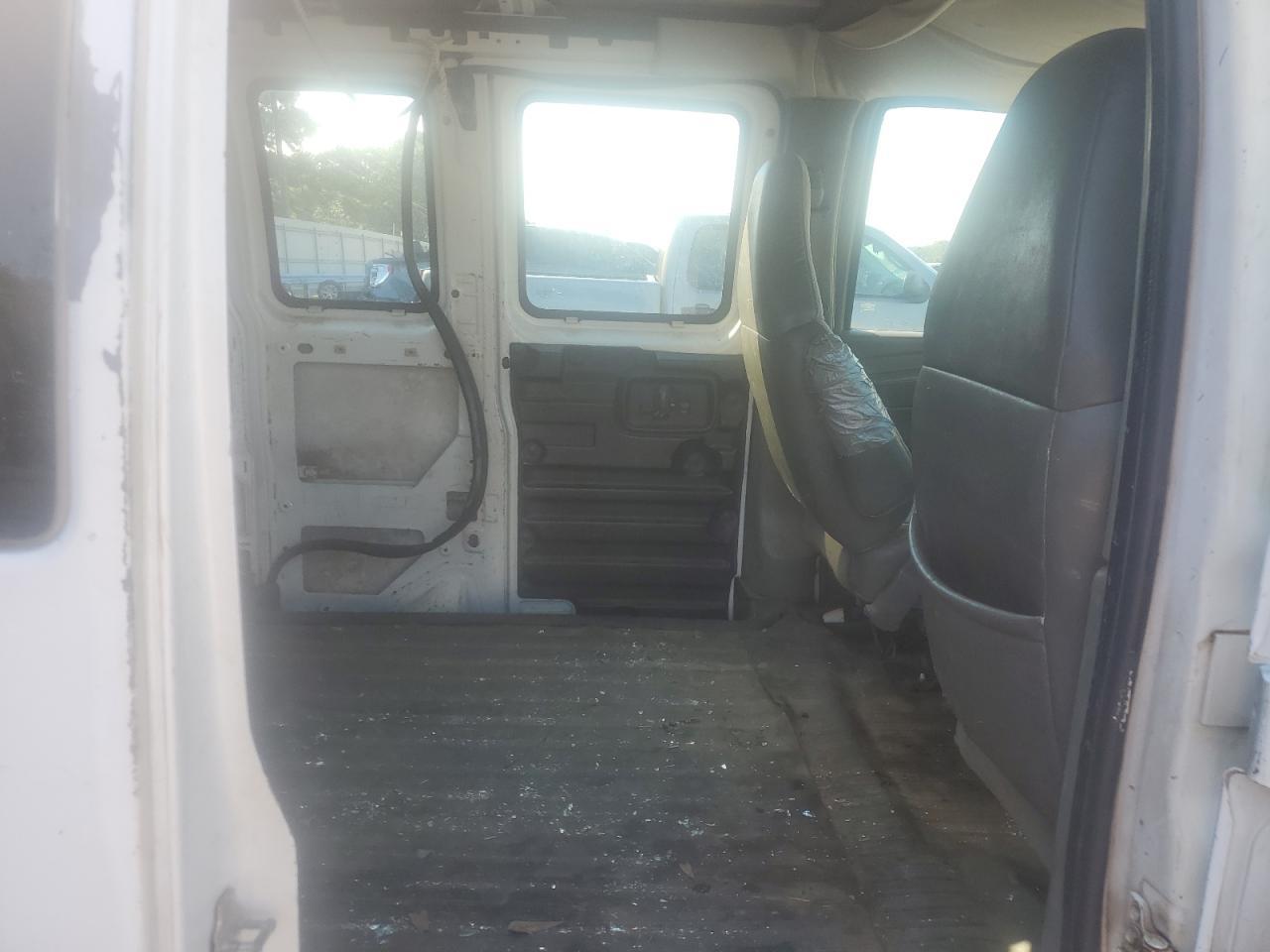 2005 CHEVROLET Express 1500