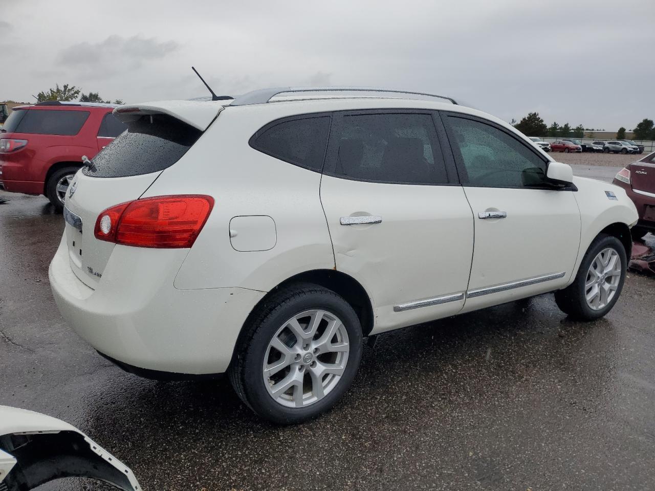 2013 NISSAN ROGUE