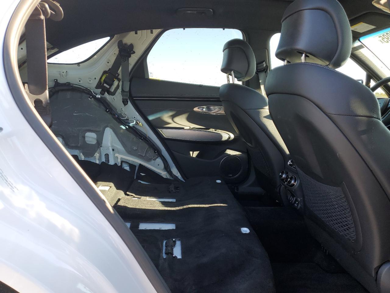 2023 GENESIS GV70