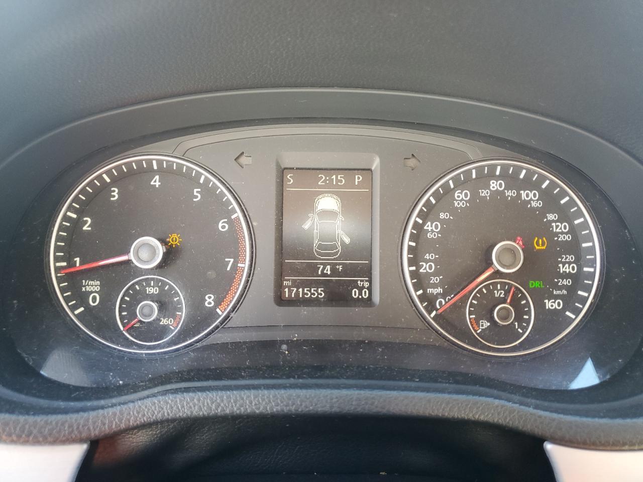 2013 VOLKSWAGEN Passat