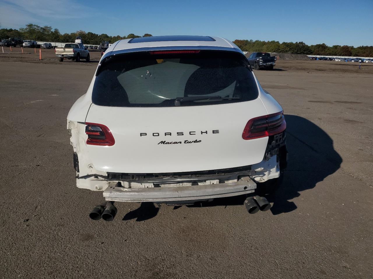 2015 PORSCHE Macan