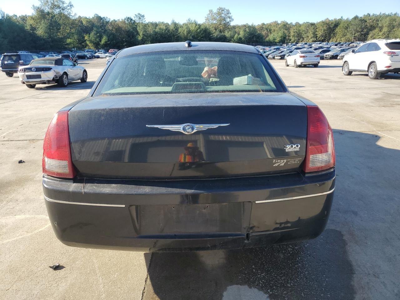 2005 CHRYSLER 300