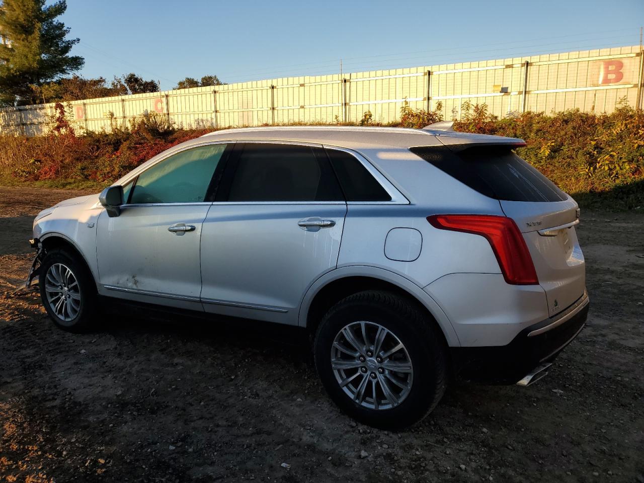 2017 CADILLAC XT5