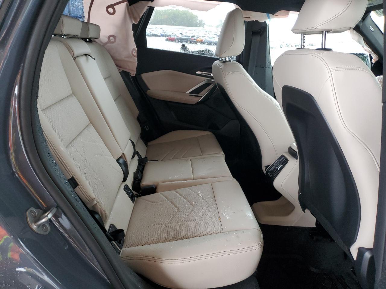 2025 BMW X1