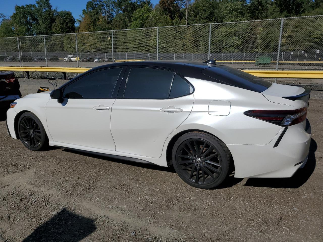 2022 TOYOTA CAMRY