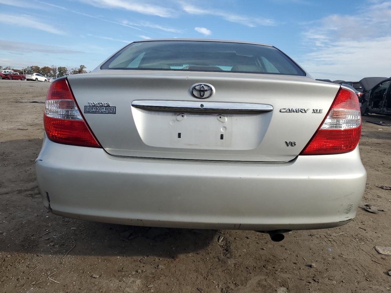 2004 TOYOTA CAMRY