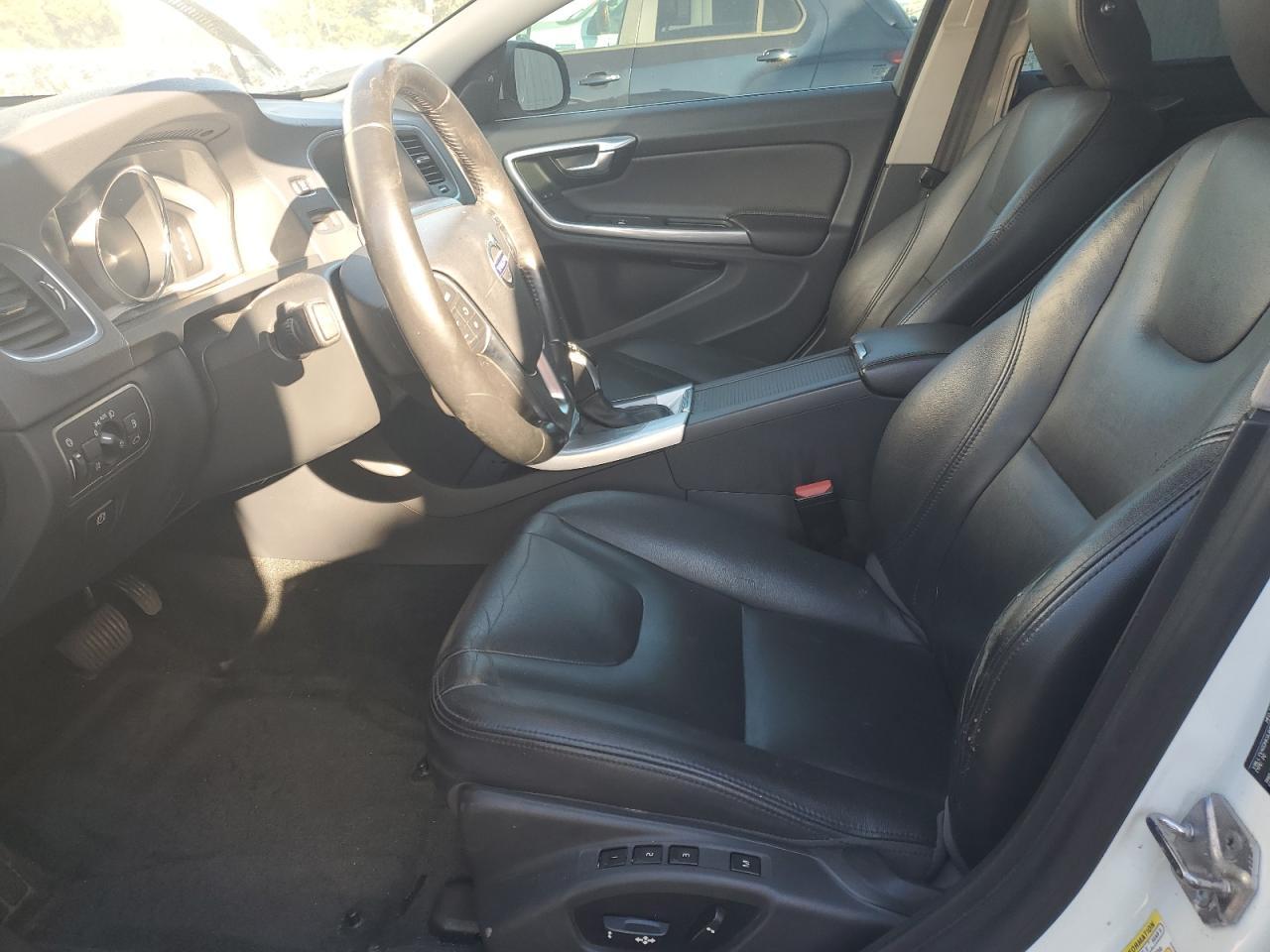2018 VOLVO S60