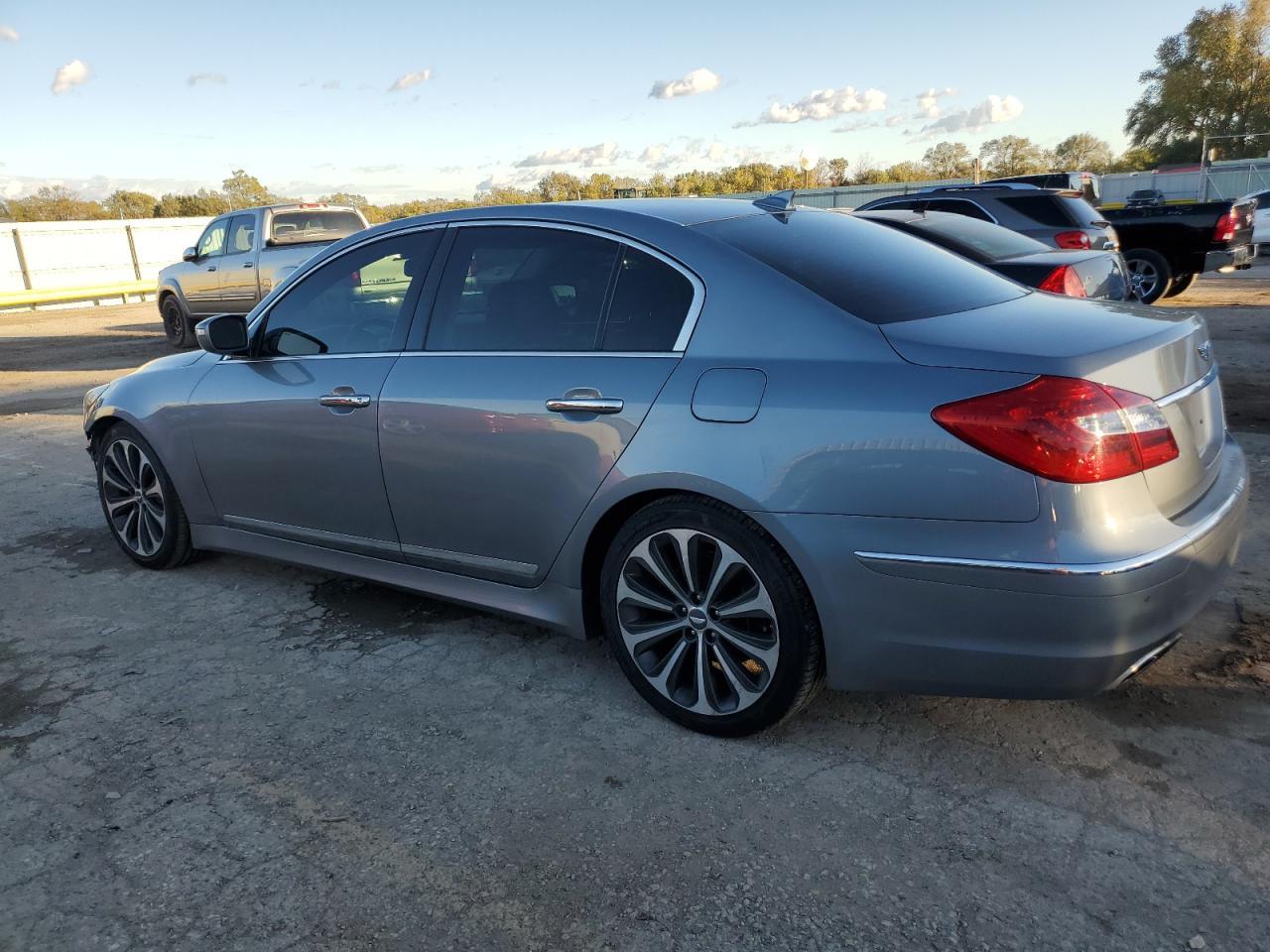 2014 HYUNDAI GENESIS