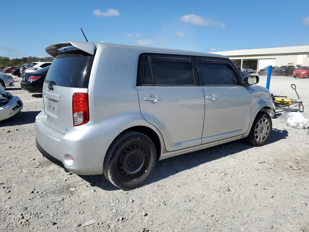 2014 TOYOTA SCION
