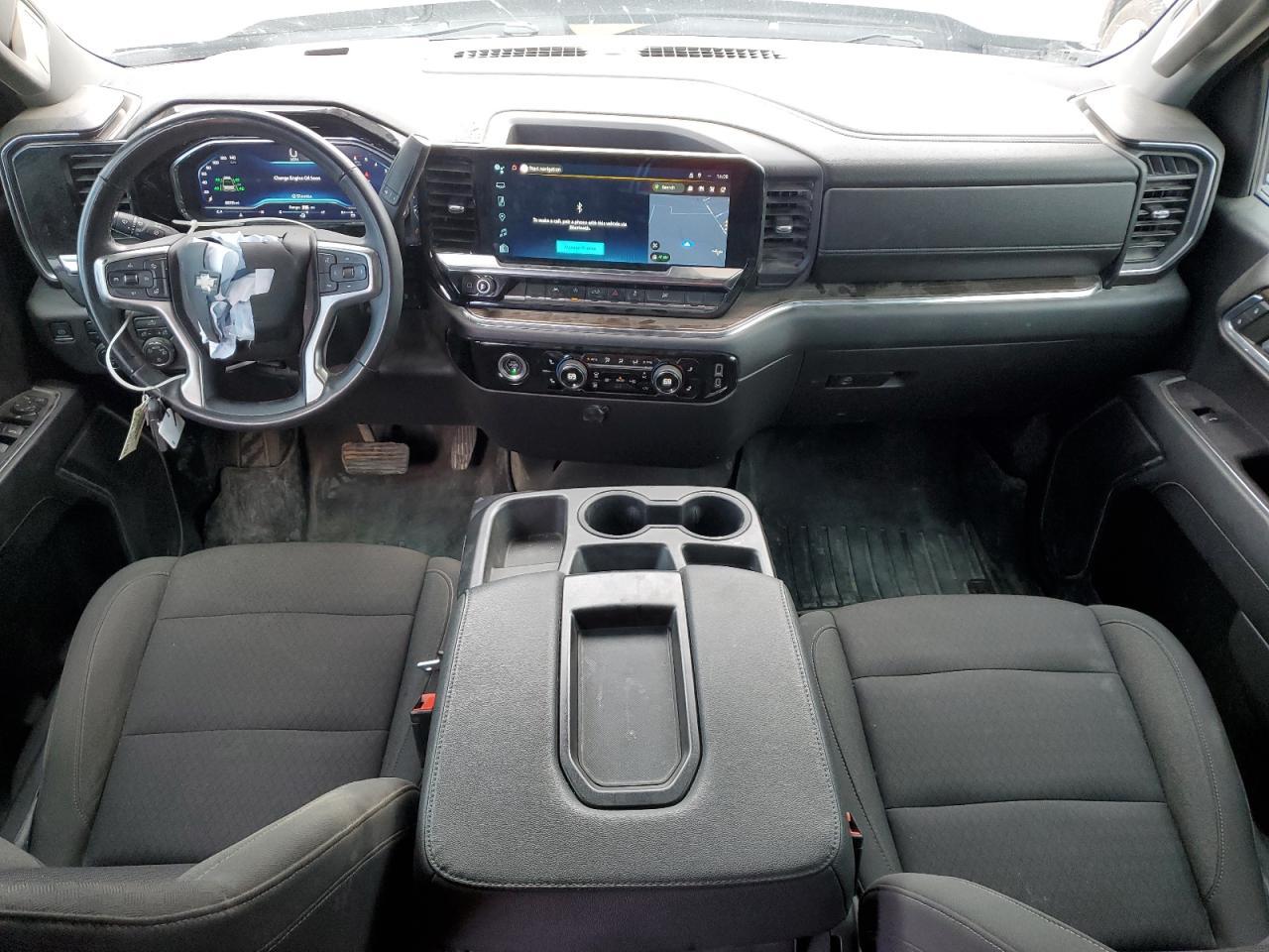 2023 CHEVROLET Silverado