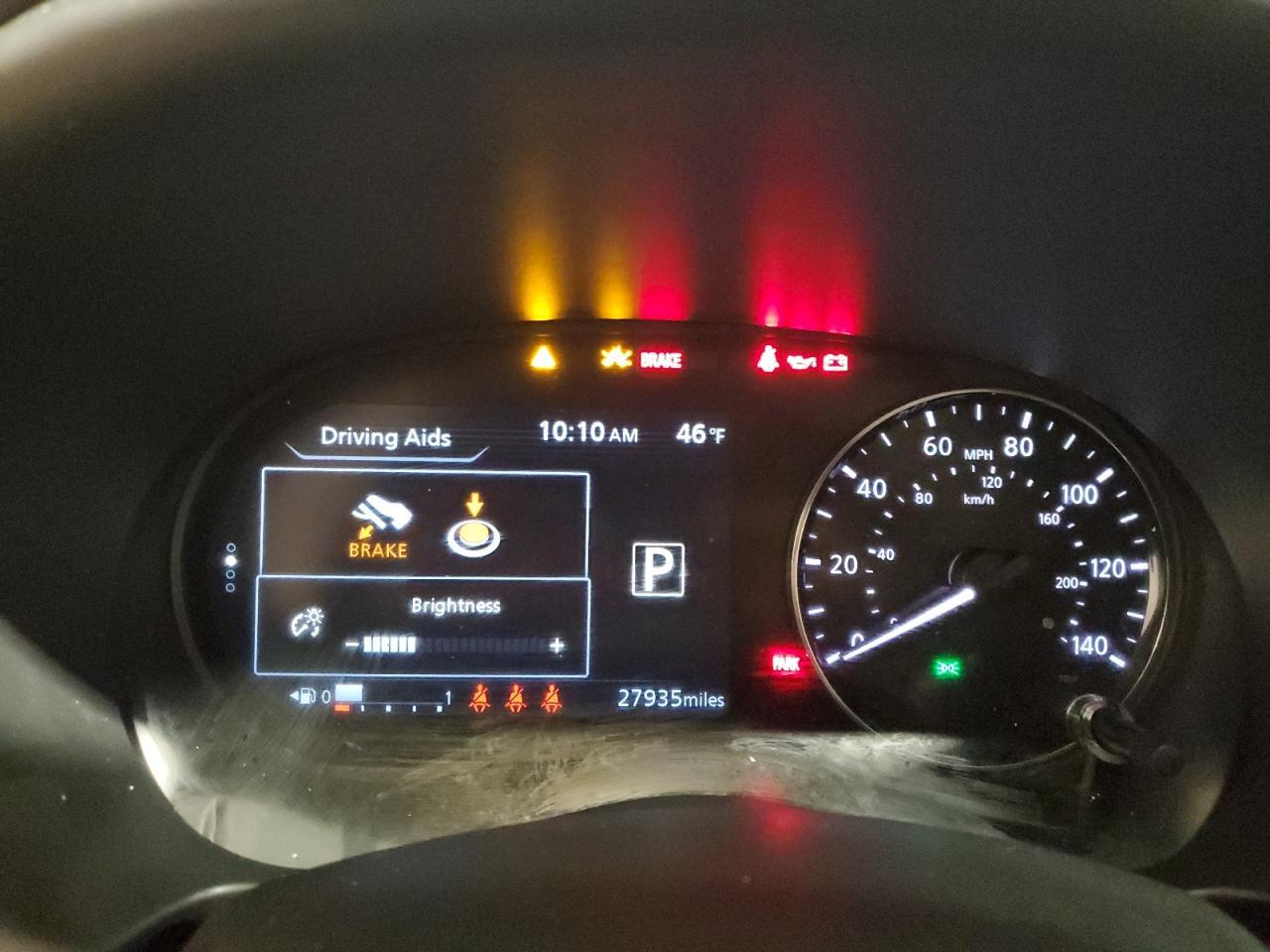 2024 NISSAN KICKS