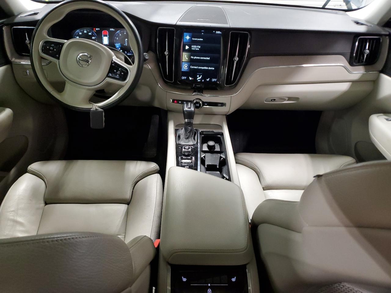 2020 VOLVO XC60