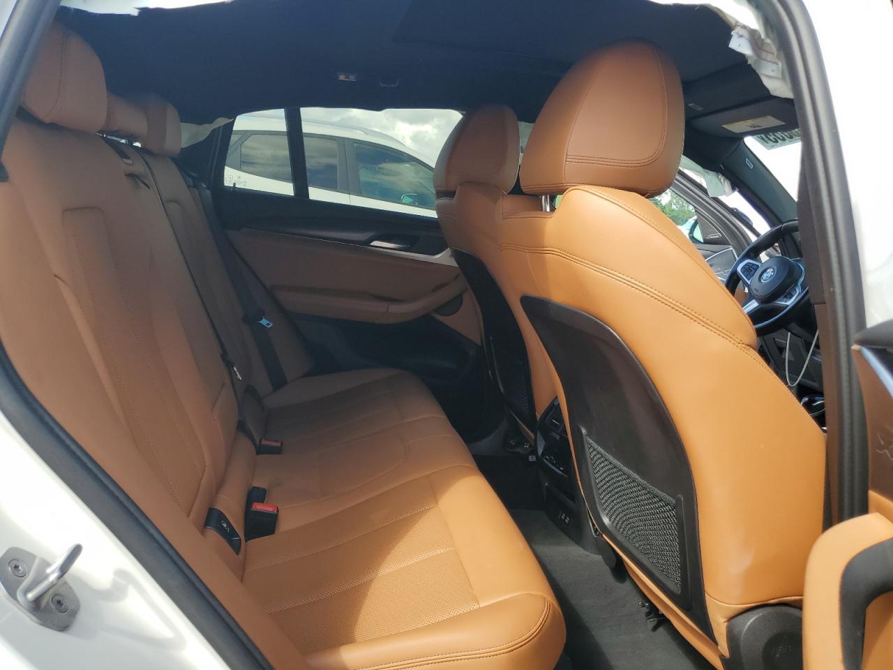 2023 BMW X4