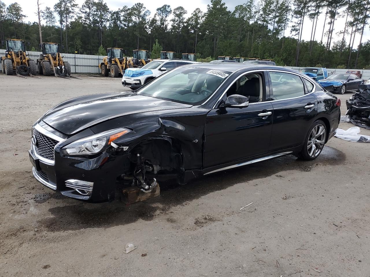 2016 INFINITI Q70