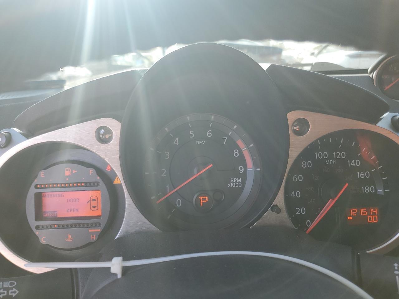 2016 NISSAN 370Z