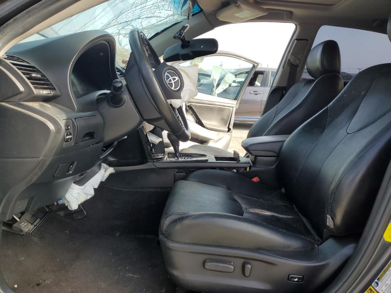 2011 TOYOTA CAMRY