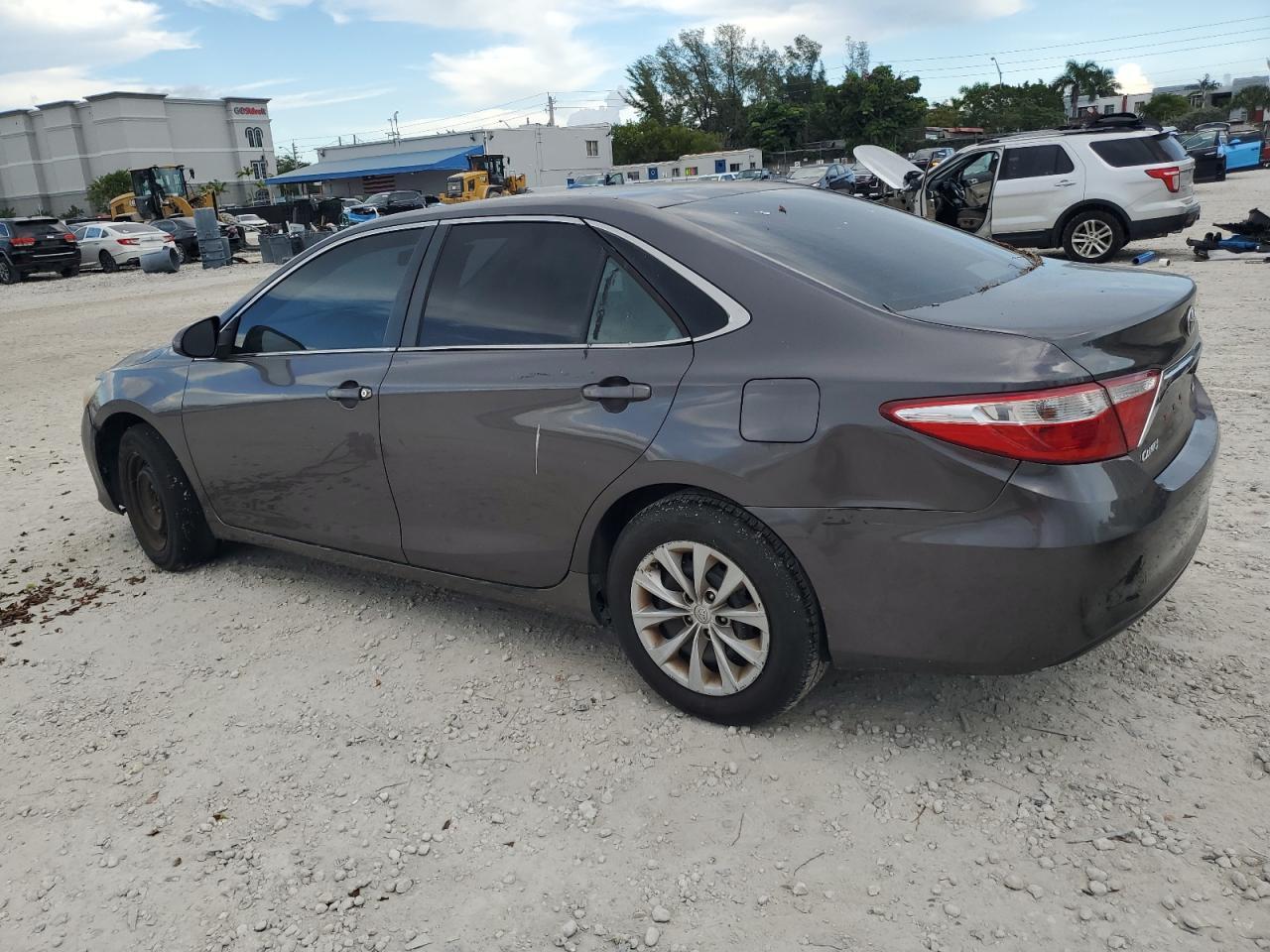 2016 TOYOTA CAMRY