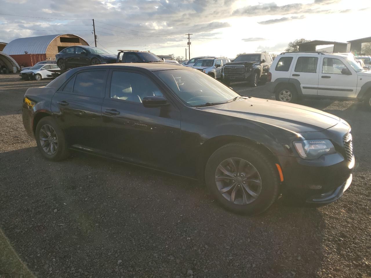 2019 CHRYSLER 300
