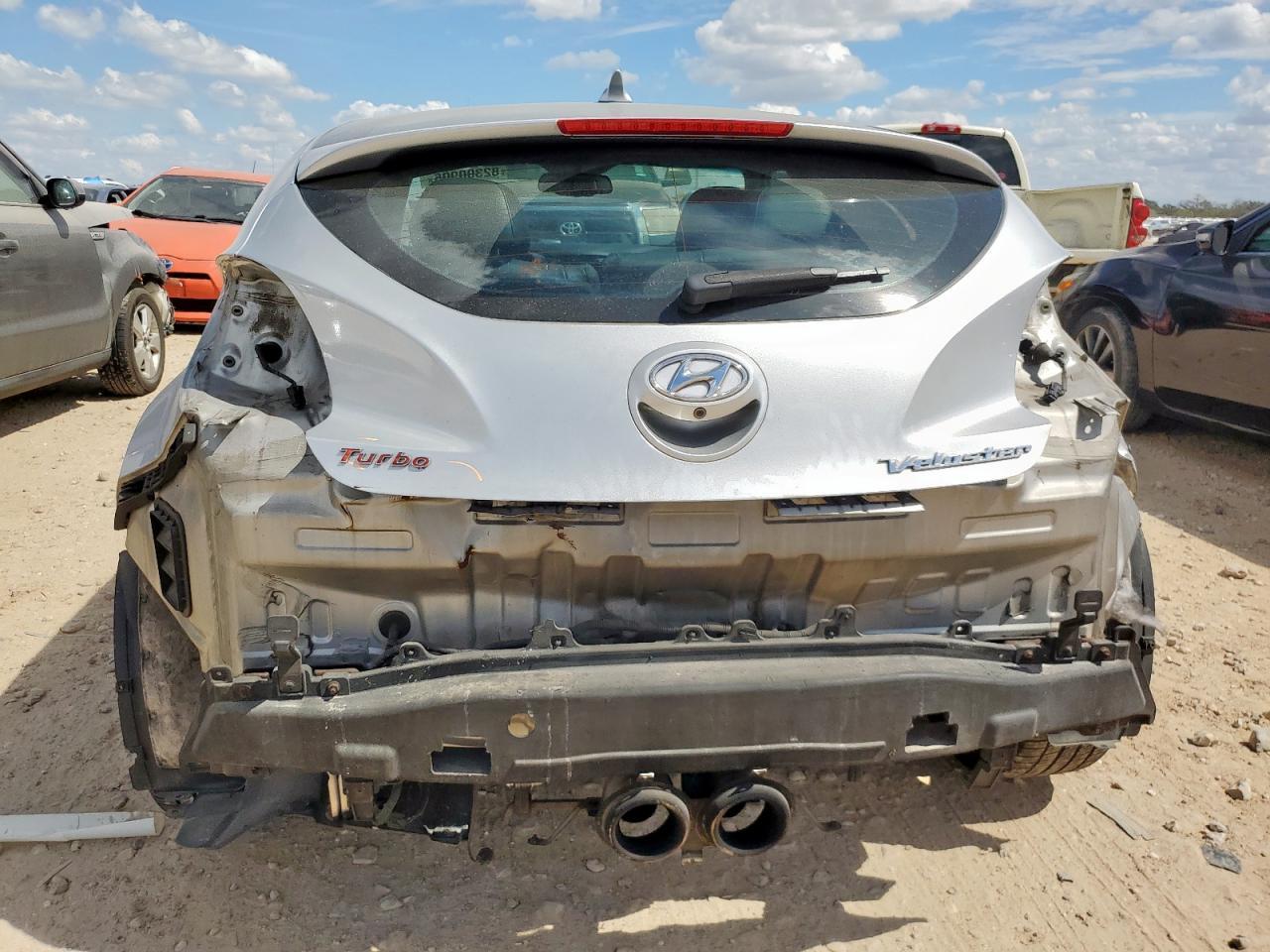 2015 HYUNDAI VELOSTER