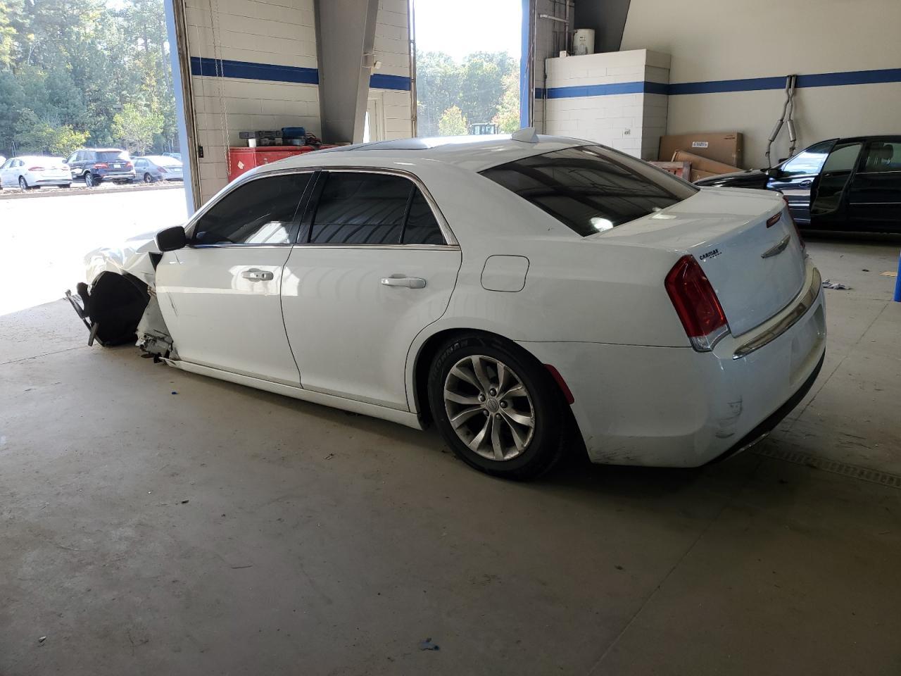 2016 CHRYSLER 300
