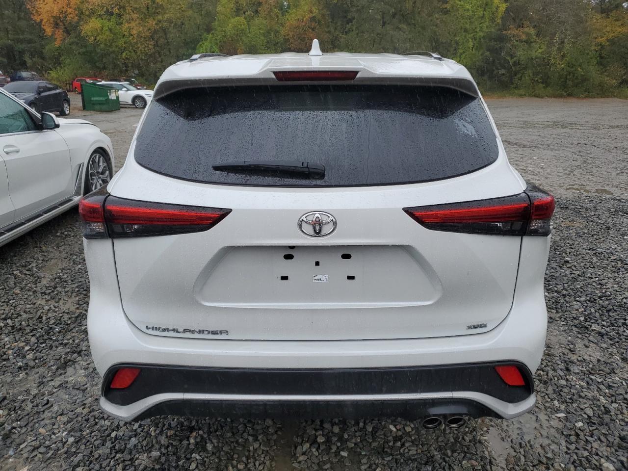 2022 TOYOTA HIGHLANDER