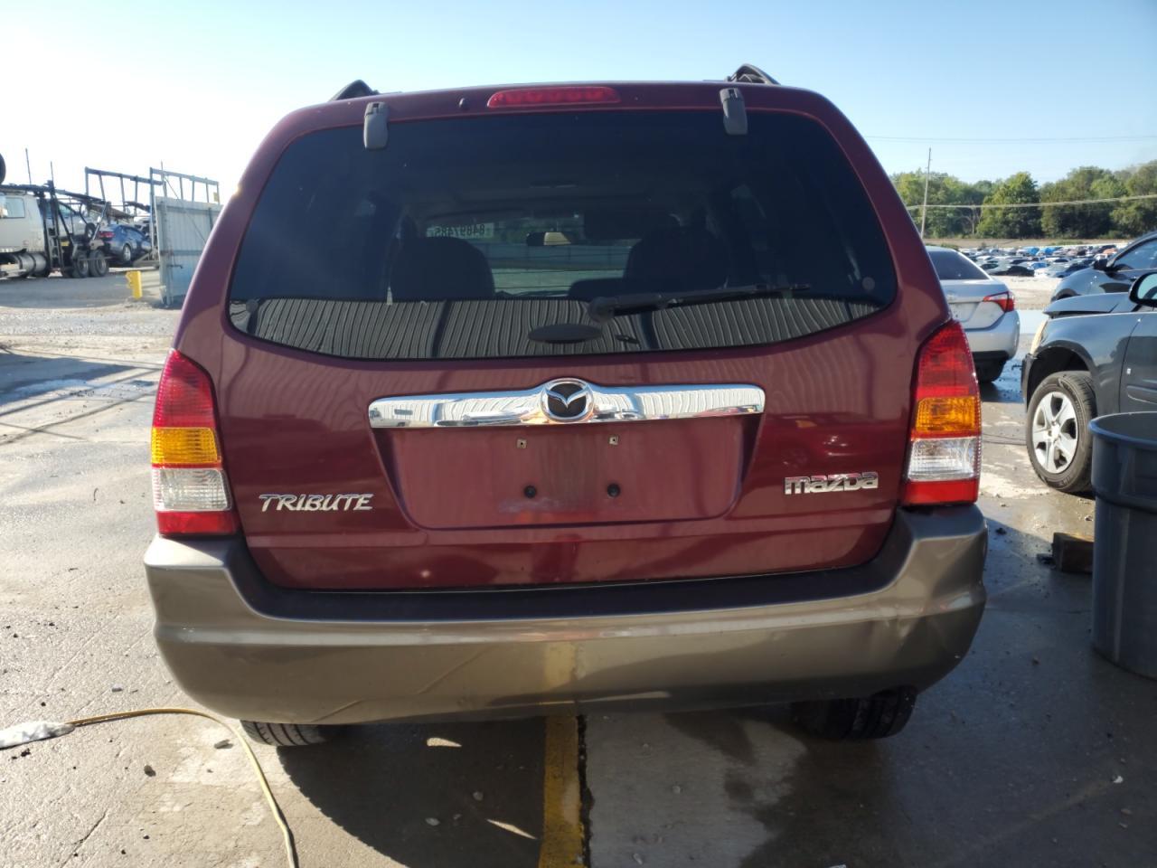2004 MAZDA Tribute