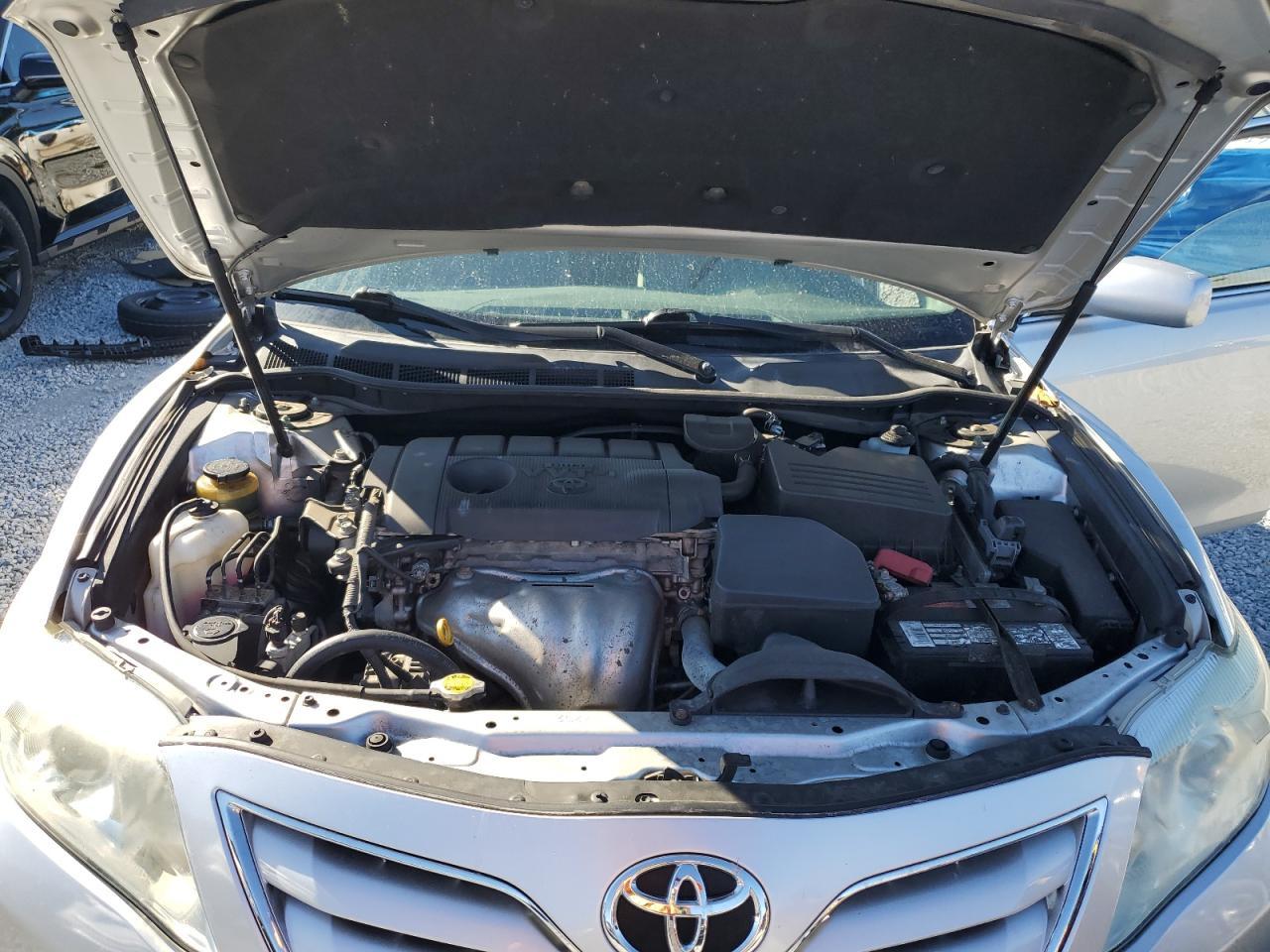 2011 TOYOTA CAMRY