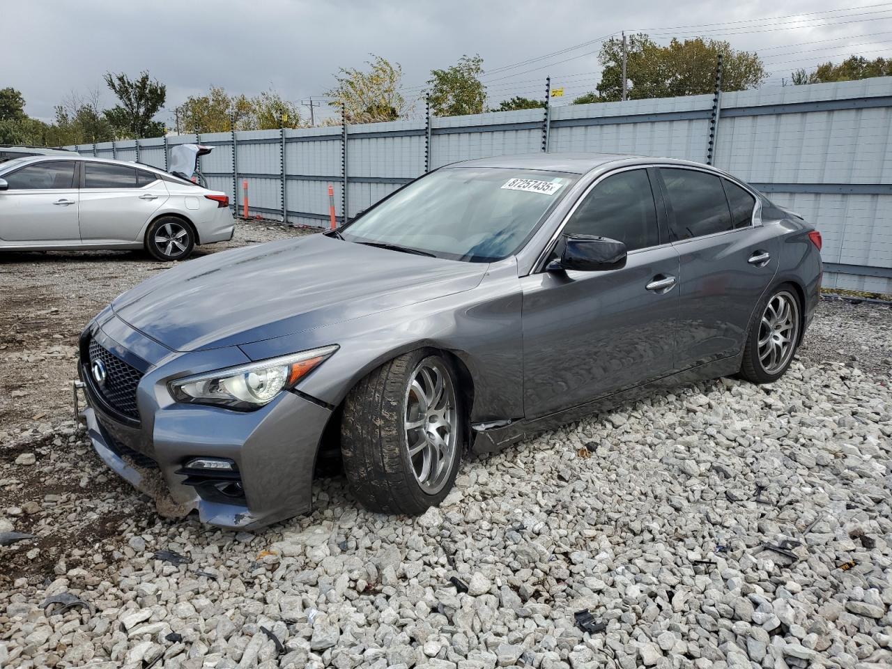 2016 INFINITI Q50