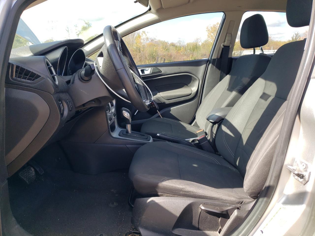 2016 FORD Fiesta