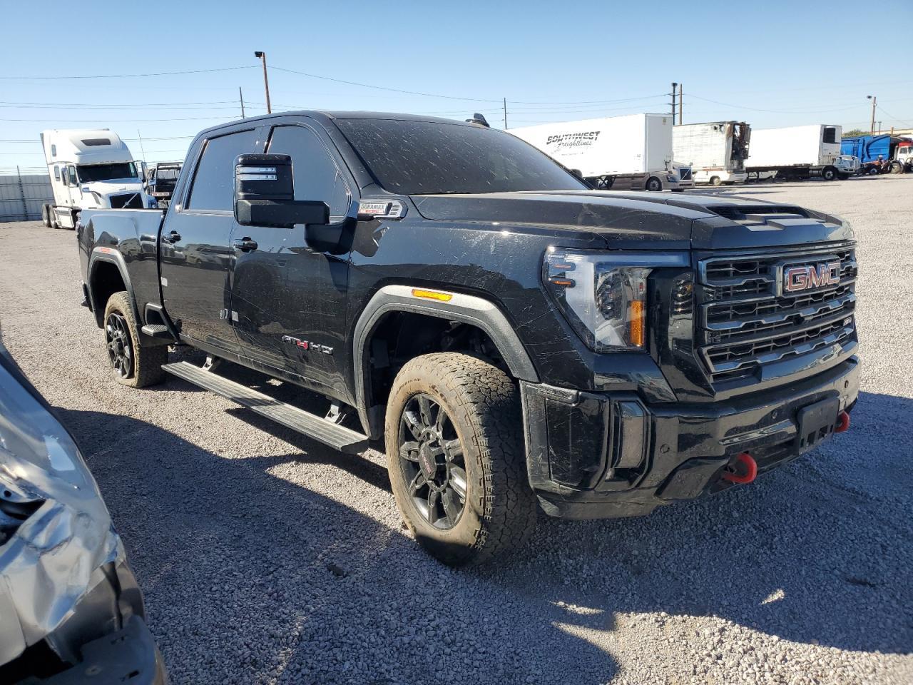 2024 GMC Sierra