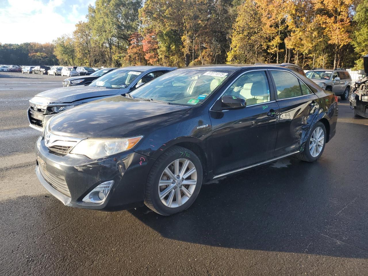 2012 TOYOTA CAMRY