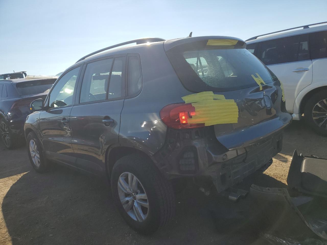 2016 VOLKSWAGEN TIGUAN