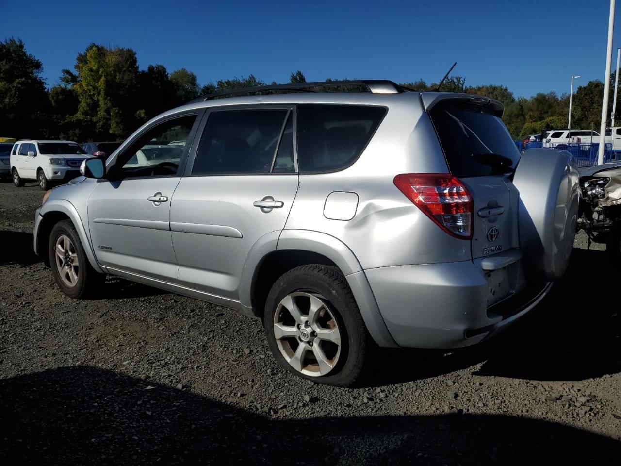 2011 TOYOTA RAV4