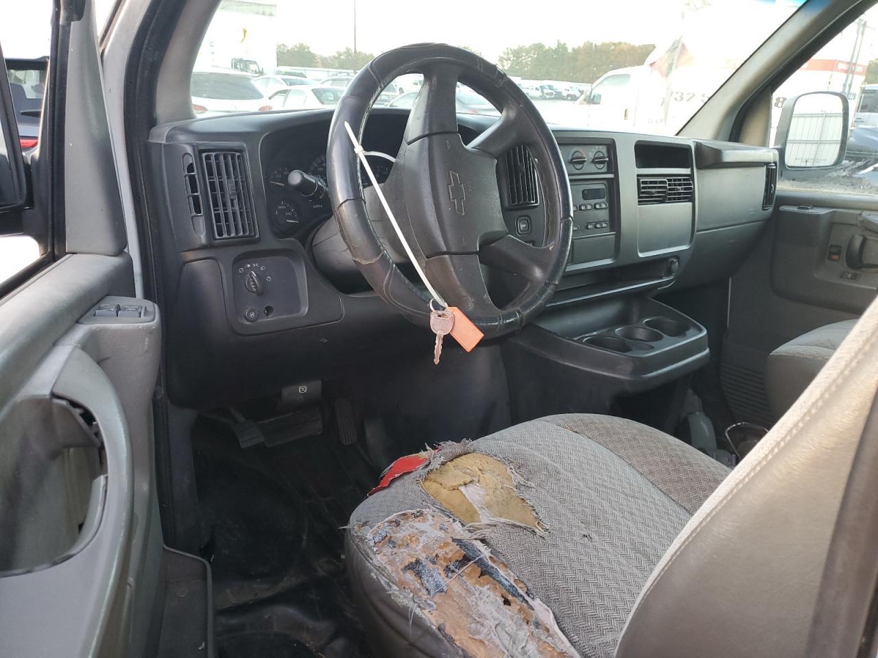 2003 CHEVROLET EXPRESS 2500