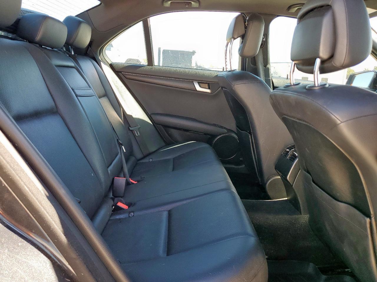 2012 MERCEDES-BENZ C-CLASS