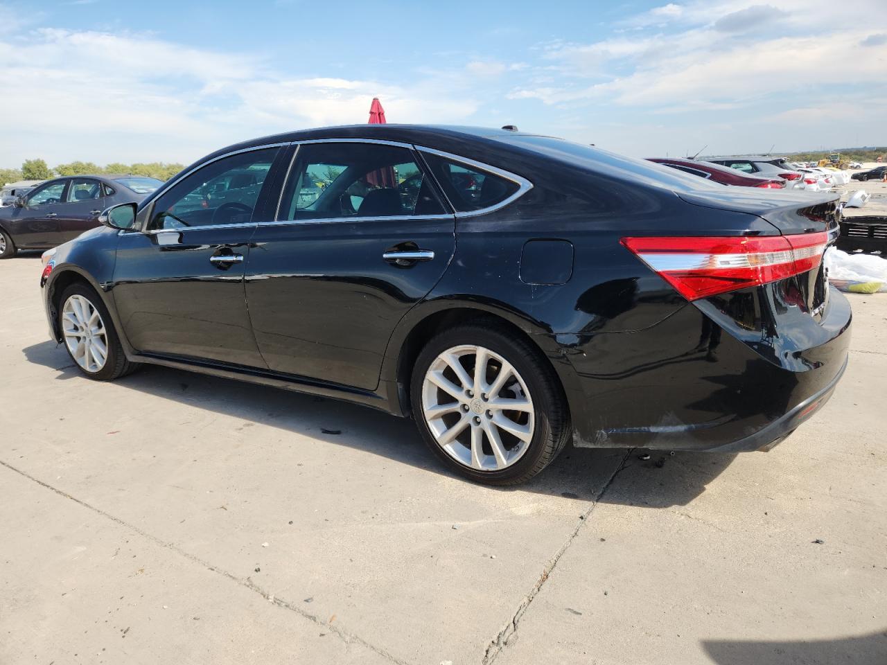 2013 TOYOTA Avalon