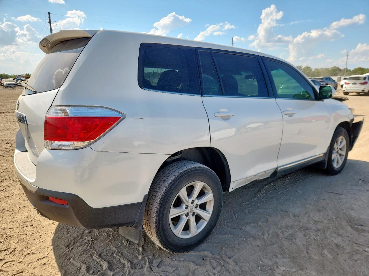 2013 TOYOTA HIGHLANDER