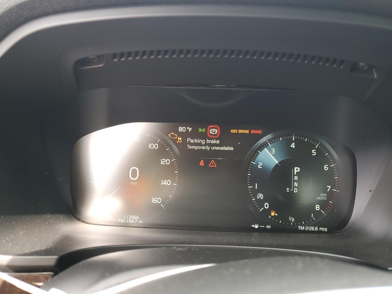 2017 VOLVO S90