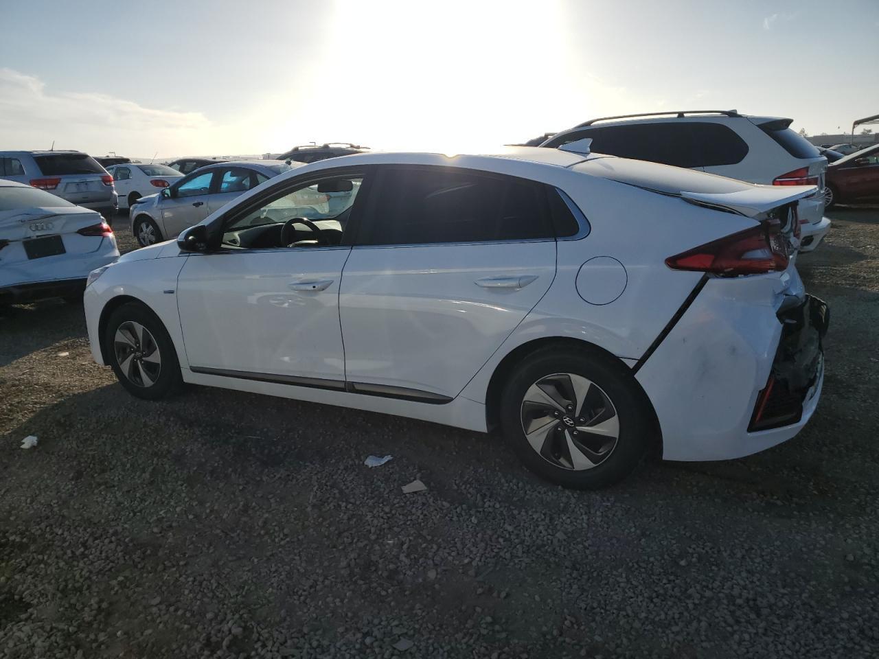 2017 HYUNDAI Ioniq