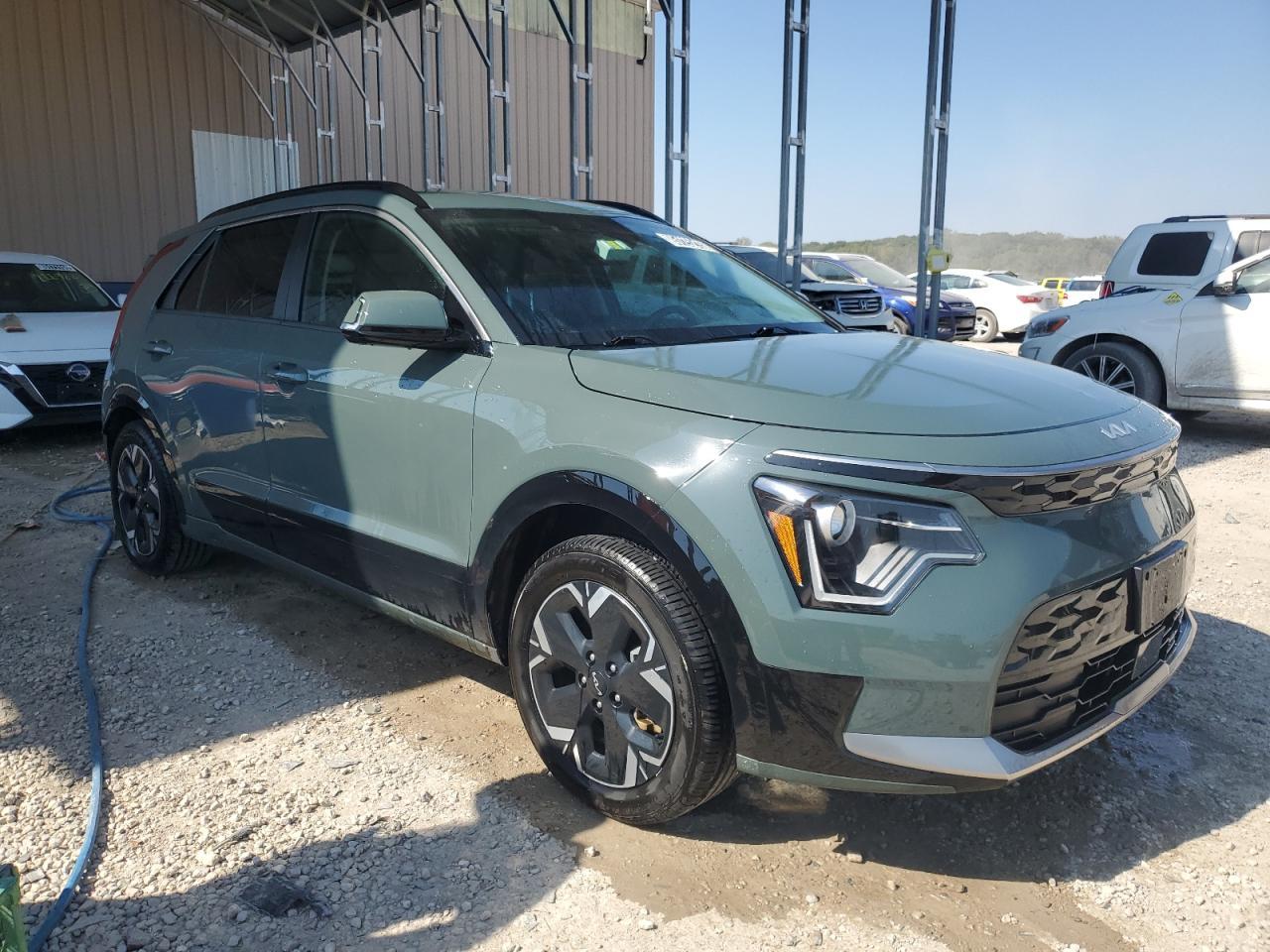 2023 KIA Niro