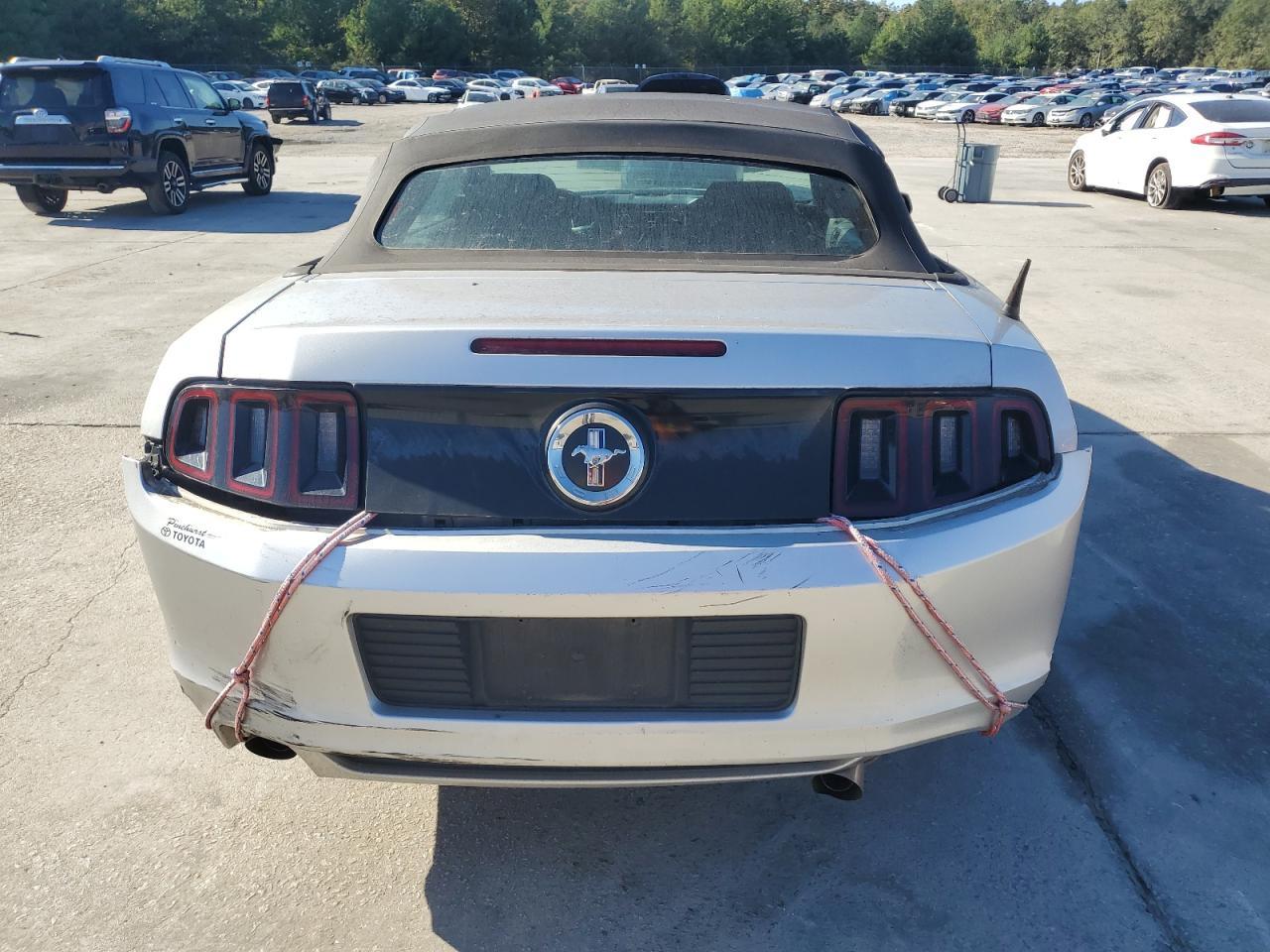 2013 FORD MUSTANG