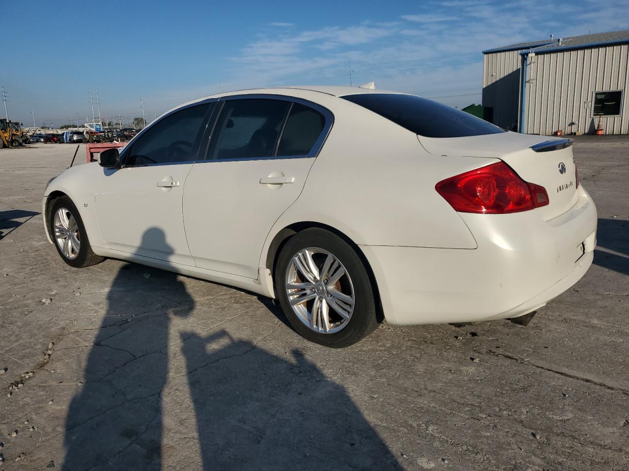 2015 INFINITI Q40