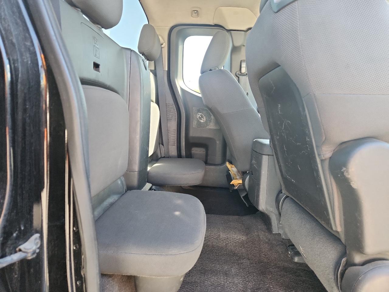 2010 NISSAN Frontier