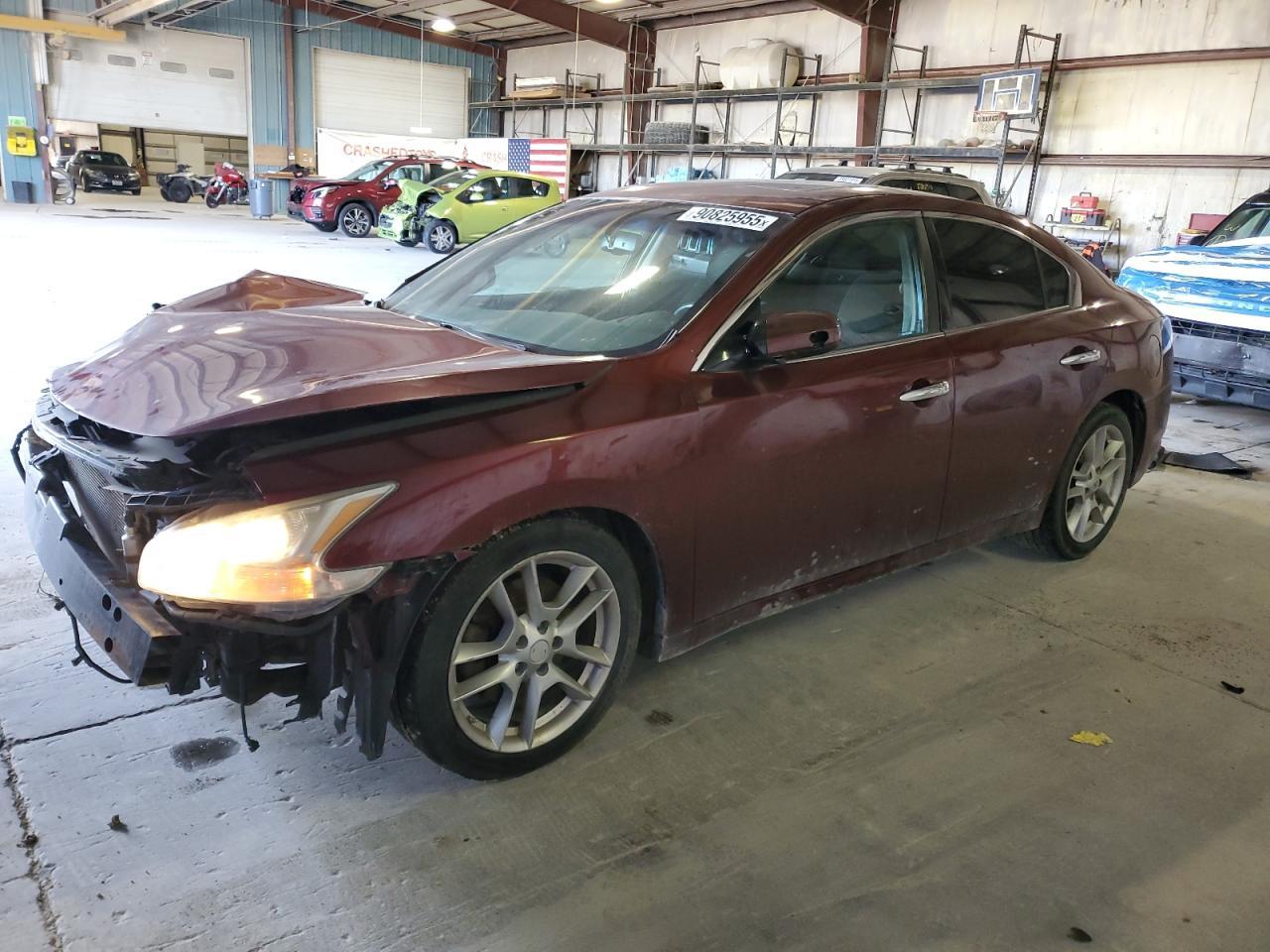 2012 NISSAN Maxima