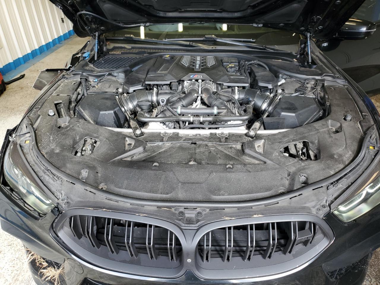 2020 BMW M8