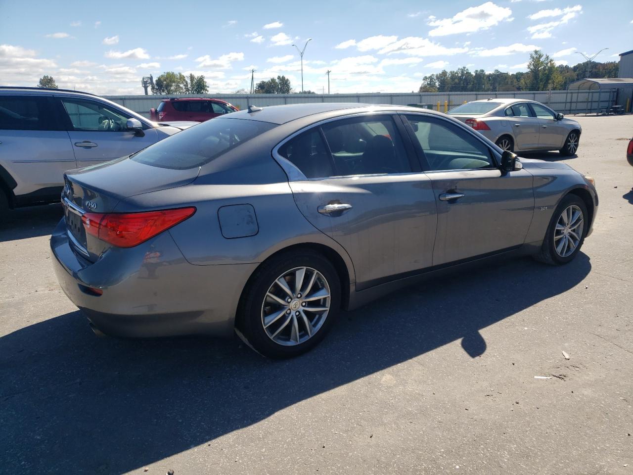 2016 INFINITI Q50