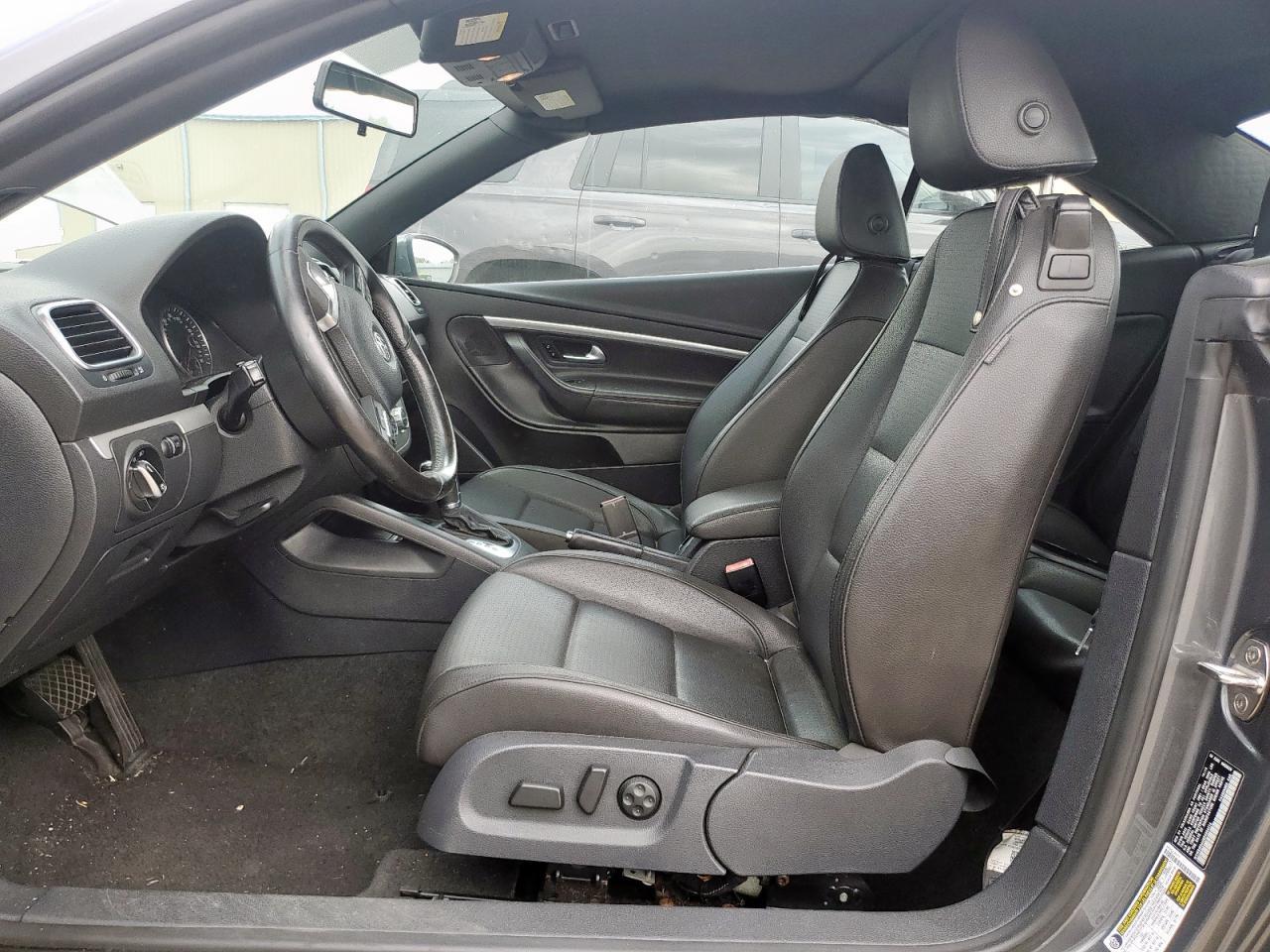 2013 VOLKSWAGEN EOS