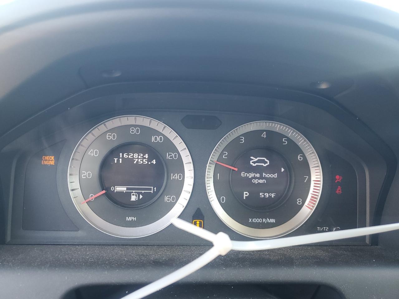 2010 VOLVO XC60