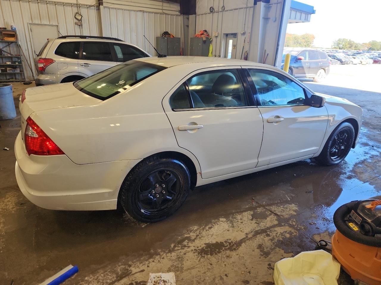 2011 FORD FUSION