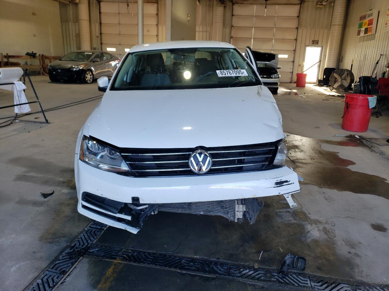 2017 VOLKSWAGEN JETTA